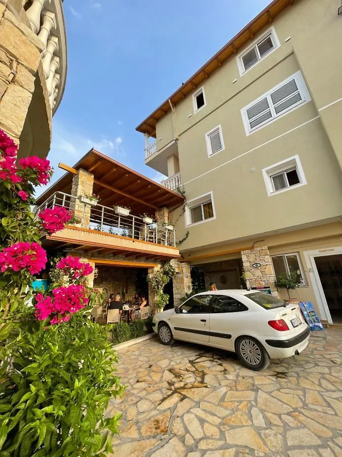 Vila Rias Vlorë Penzion