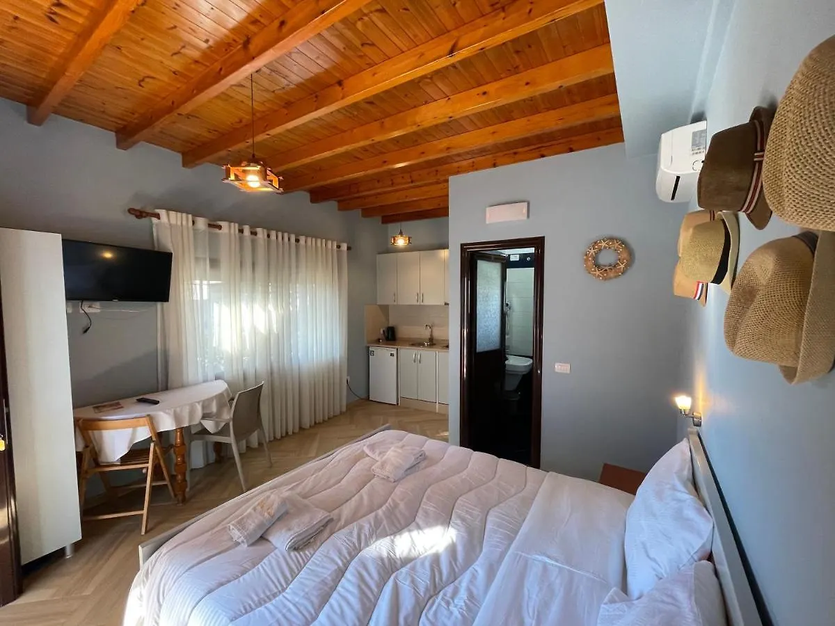 Vila Rias Vlorë Albánie